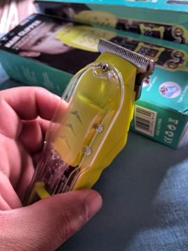 Máquina de cortar cabelo profissional