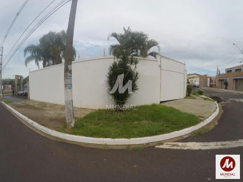 Casa (térrea na rua) 3 dormitórios