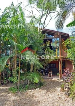 Casa em Estrada Geral da Encartada - Encantada - Garopaba/SC