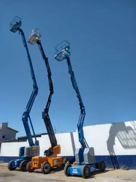 Locação de plataforma elevatória articulada 16 metros / diesel 