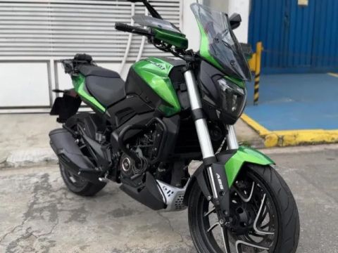 Bajaj Dominar 400 cor Verde
