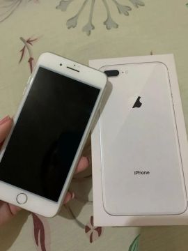 iPhone 8 Plus - impecável 