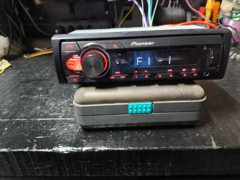 Som Auto Pioneer MVH-218 bt