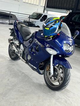 Suzuki GSX 750F