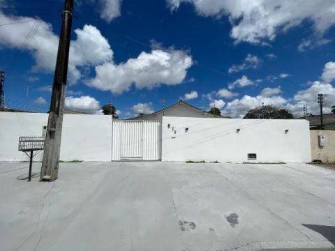 Aluga-se casa mobiliada no bairro calungá