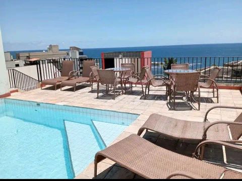 Apartamento Temporada com Piscina e Vista para o Mar