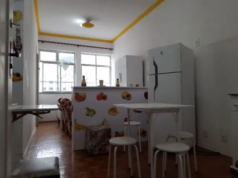 Conjugado mobiliado no bairro Alto, em Teresópolis