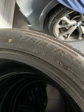 Pneu 275/45R20