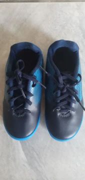 Chuteria de quadra umbro  Azul número:30