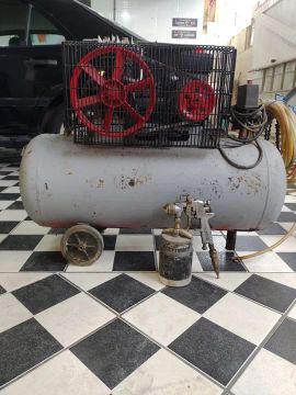 Compressor de Ar Profissional - Ideal para Oficina e Pinturas