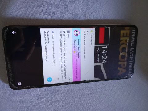 Moto e 32