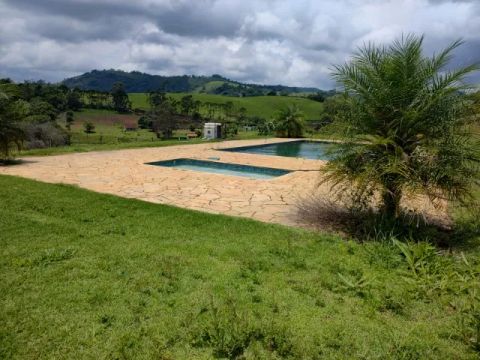 Chácara / Sitio em Itapeva MG - Próximo a Extrema e a 120KM de SP