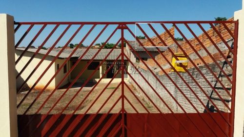 A Imobiliária Perez oferece a você uma ótima oportunidade de casa para venda em Londrina.