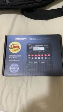 Pedaleira Zoom G1 Four Pedal Multi-Efeitos para Guitarra