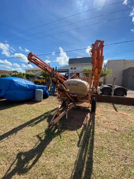 Pulverizador Columbia A18 18mts 2000lts a jato