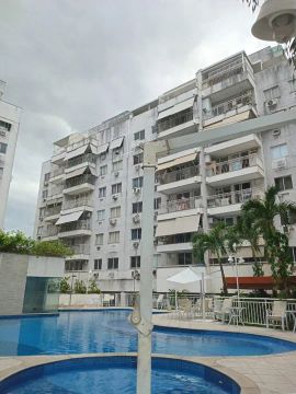EXCELENTE APARTAMENTO DE 2 QUARTOS EM VILA VALQUEIRE.