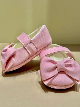 Sapato de Bebê Rosa com Laço