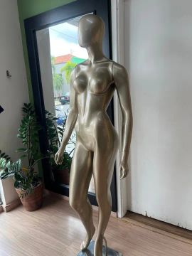 Manequim slim de fibra 