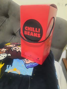 Óculos  de sol Chilli Beans marrom novo 