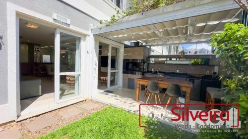Exclusiva e Luxuosa Casa em condomínio fechado