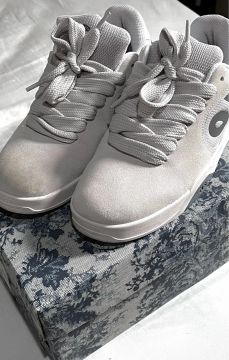 Tênis Casual Branco OUS 