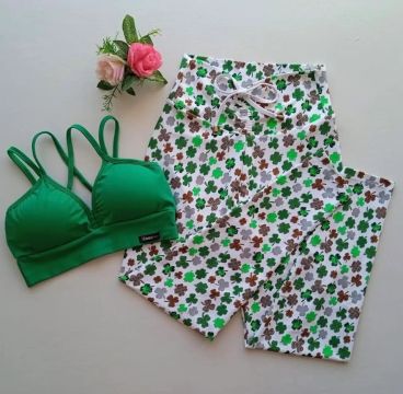 Legging - não acompanha top - veste P e M
