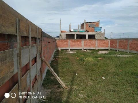 Terreno em Cabo Frio 10x20 pra sair rápido 