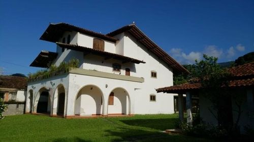 Imobiliária nova aliança vende casarão mobiliado em muriqui!