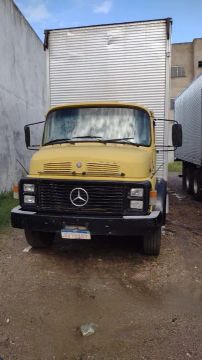 Mercedes Benz 1318