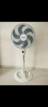 Ventilador de pé  Branco