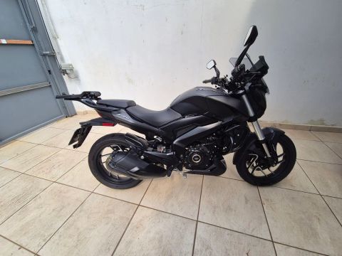 Moto Bajaj Dominar 400