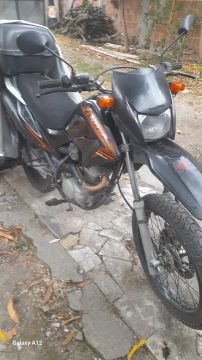 HONDA BROSS IMPECÁVEL 