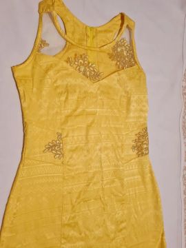 Vestido amarelo e preto M