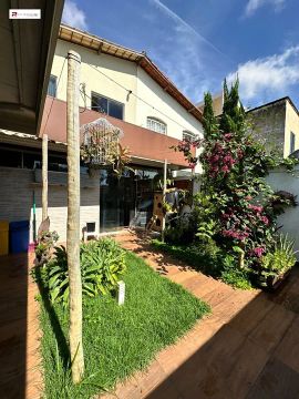 CASA GEMINADA SANTA AMÉLIA