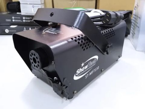 Máquina de fumaça 700W Preto
