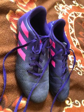 Chuteiras Adidas Futsal - Roxo e Rosa