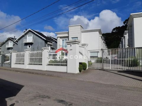 Casa de condomínio em Rua vinte e oito - Parque das Hortências - Canela/RS