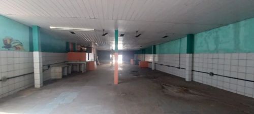 Galpão / Depósito / Armazém para alugar, 400m² - Portogalo
