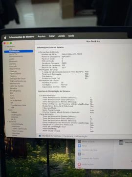 Macbook air m3 15? 2024 8gb ram ssd 256gb