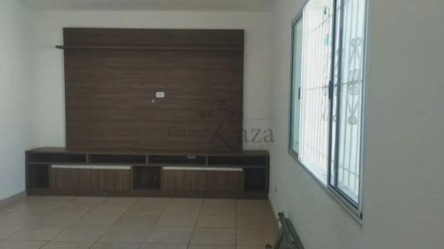 Casa - Jardim Bandeirantes - 2 Dormitórios - 150m² - Estuda Permuta.