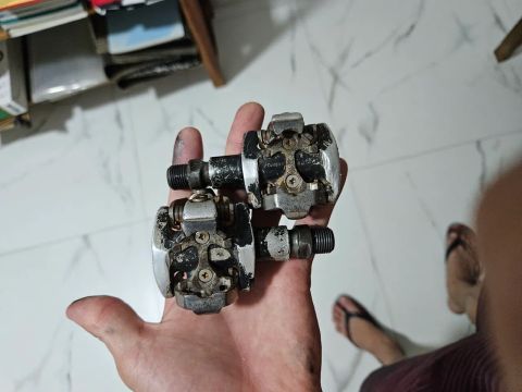 Par de pedais Shimano PD-M505