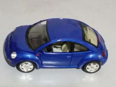 Miniatura VW NEW BEATLE Azul - Escala 1:18