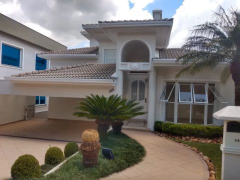 BELA CASA A VENDA OU LOCAÇÃO EM ALPHAVILLE - RESIDENCIAL ALPHA CONDE II