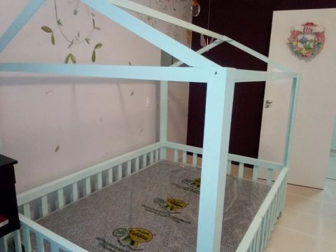 Cama Casinha de madeira Casal