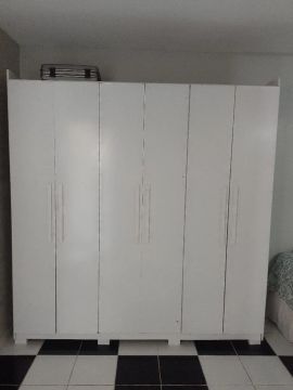 Guarda-Roupas Branco 6 Portas