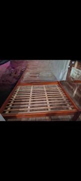Vendo base de casa de Queen de macacauba 