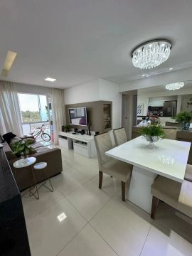 Vende-se Lindo apartamento 2/4, pronto para morar.