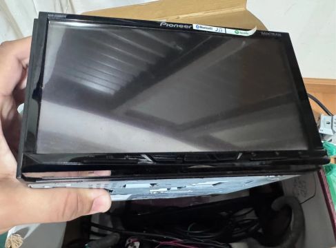 Som automotivo Pioneer AVH-Z5080TV