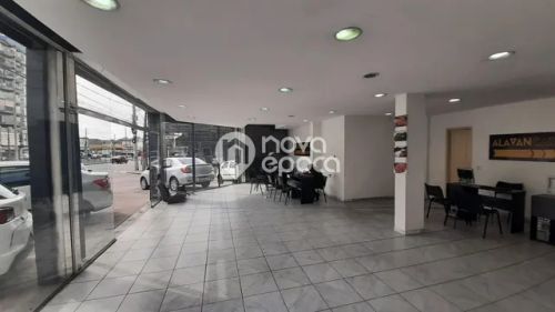Praça Seca | Prédio Comercial