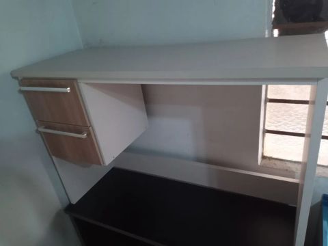 Escrivaninha nova 